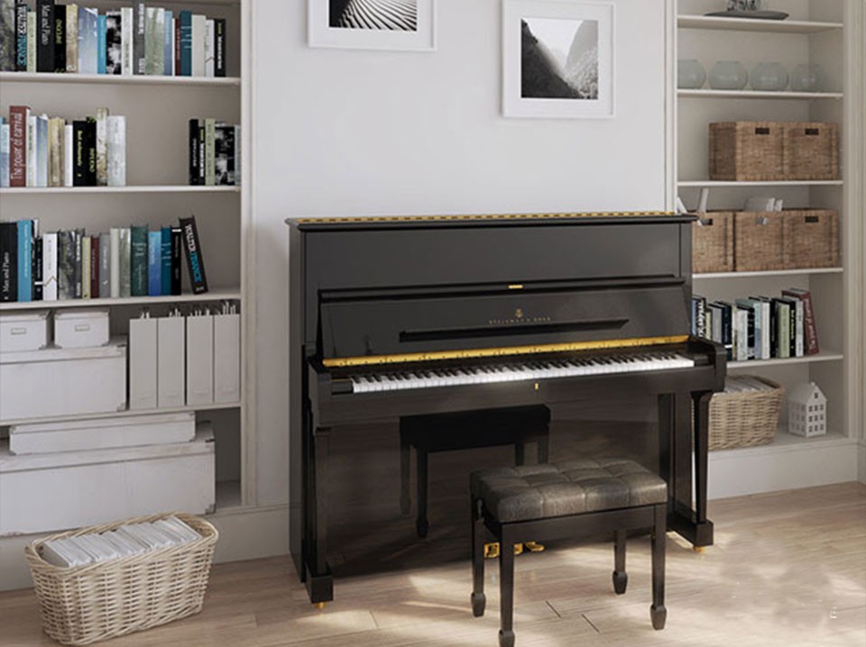 Steinway Model V-125