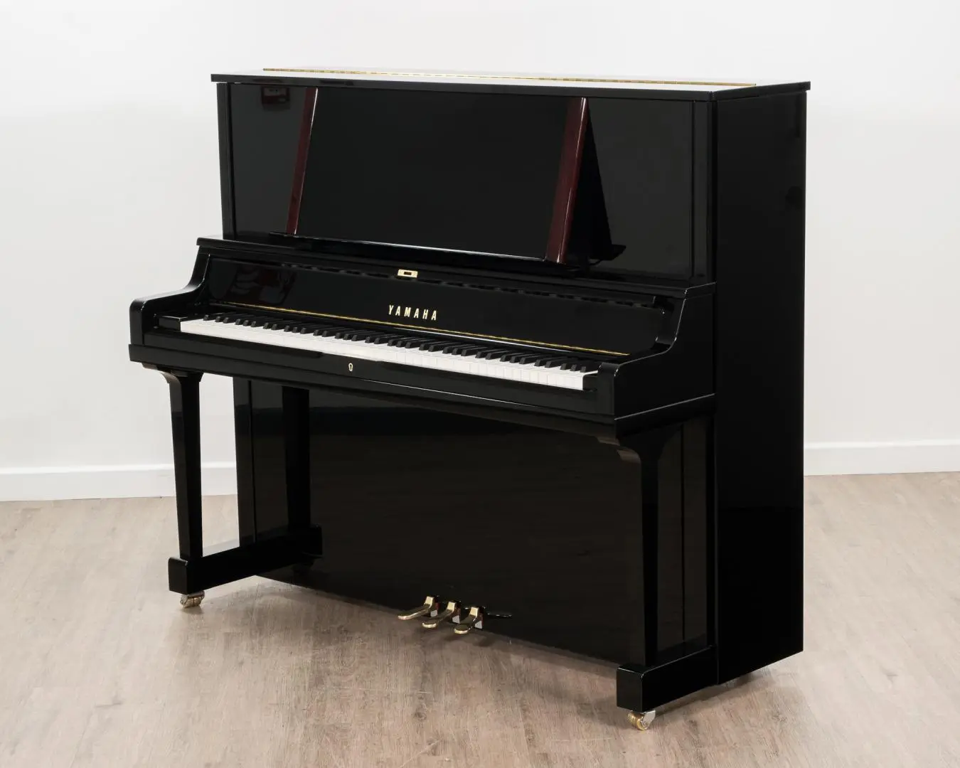 Yamaha YUS5 Professional Upright Piano